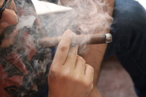 Zigarren Guide und Lexikon über das anzünden und rauchen