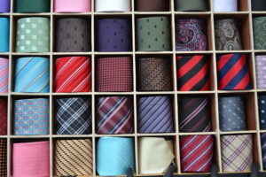 Krawatte für Gentleman und Gentlemen Krawatten Bunt Farben Anfänger Länge und Breite gut Seide Kauf
