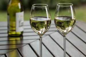 Weißweine oder Weissweine Weißwein und seine Klassifizierung - Klassen und Arten - Wein für Gentleman und Gentleman